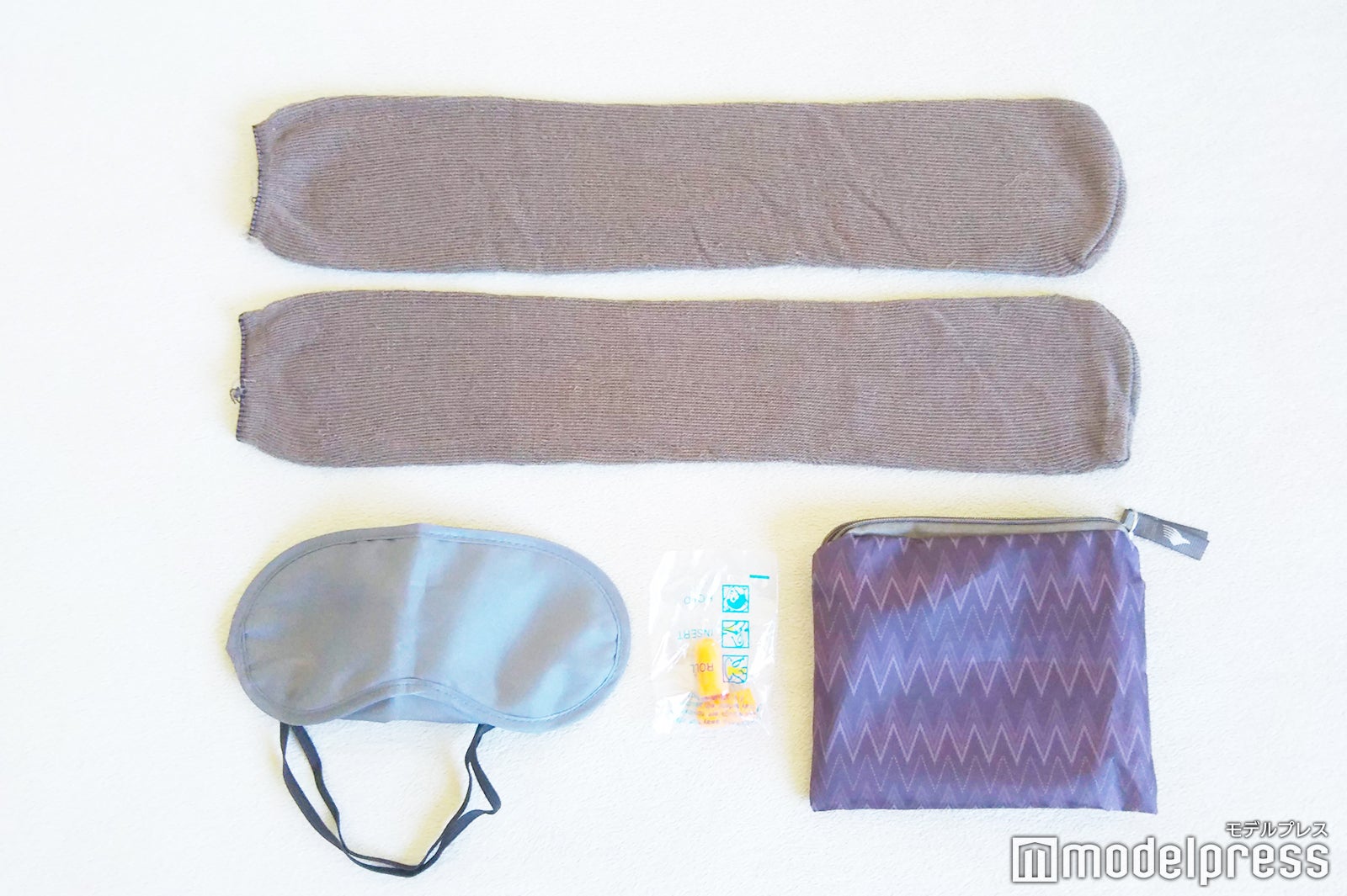 エコノミークラスのアイマスク、耳栓、ソックスのアメニティ※2018年12月現在は写真のデザインと異なる（C）モデルプレス