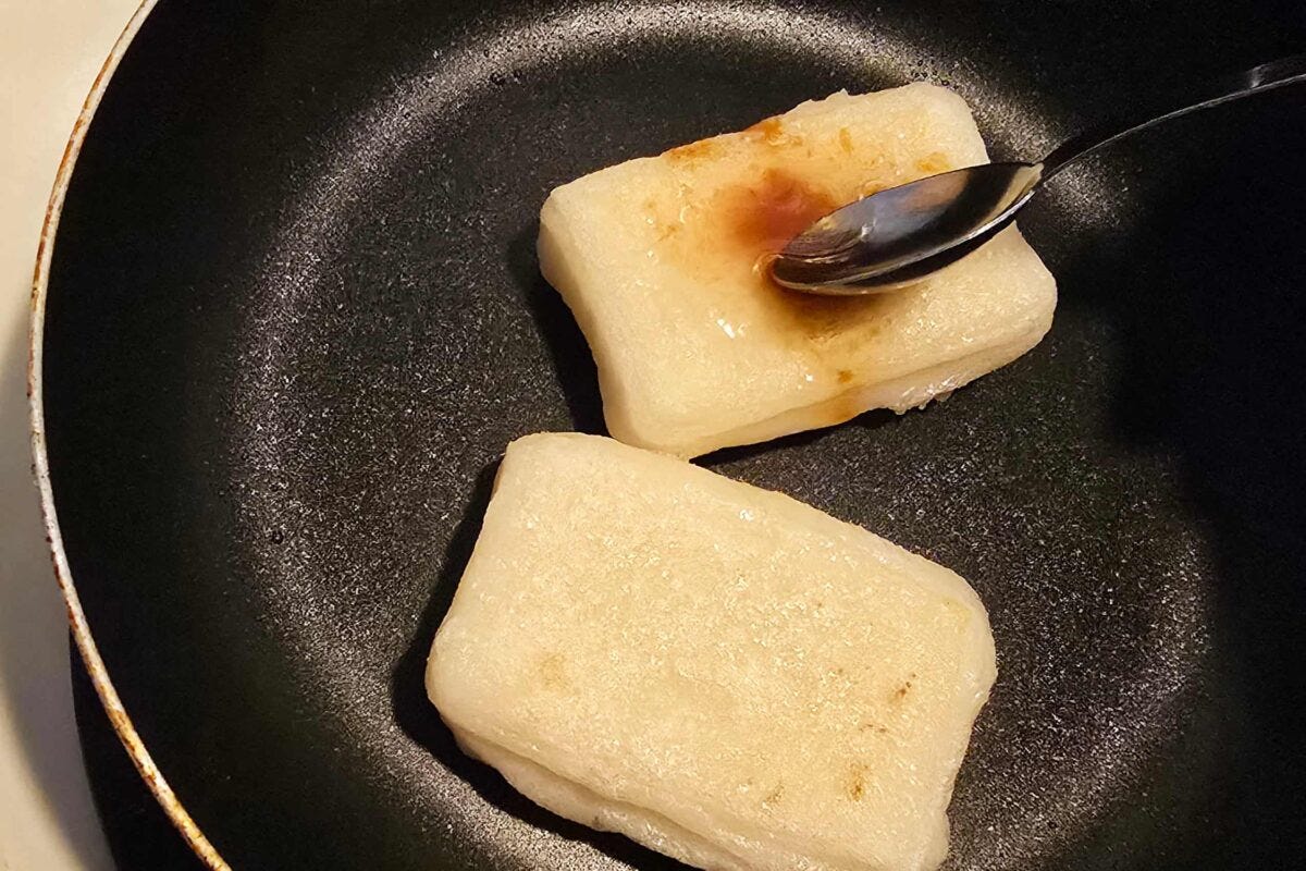 あまじょっぱいごま餅・調味料加える