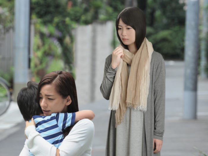尾野真千子、志田未来(画像提供:テレビ朝日)