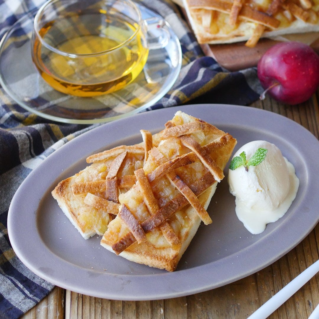 食パンで作れる!アップルパイ風トースト