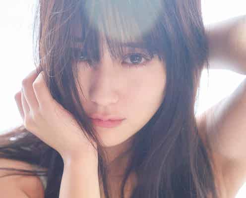 田中美久、美バスト溢れる水着姿「週刊FLASH」表紙登場