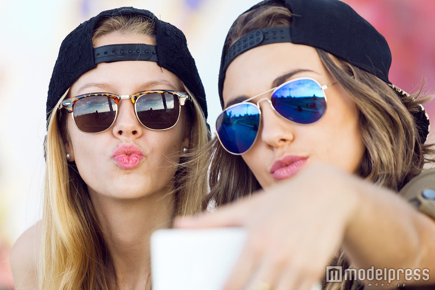 セルフィーを今よりもっとおしゃれに!(Photo by ASjack/Fotolia)