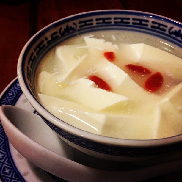 「ホット杏仁ミルク」1週間でお腹すっきり美肌に!甘くて美味しい美ドリンクに注目/by hirotomo