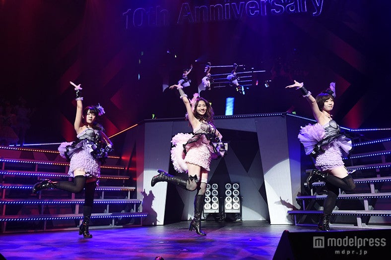 「AKB48リクエストアワーセットリストベスト1035 2015」22日公演より（C）AKS