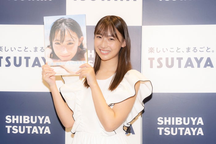 柚来しいな、初の水着姿に「素の私をみて、親近感を感じて欲しいです！」 モデルプレス