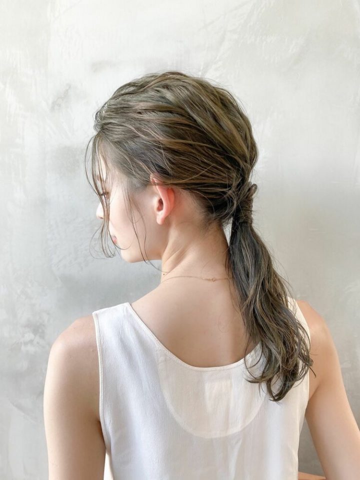 セミロング ポニーテールのヘアアレンジ特集 簡単に大人おしゃれな仕上がり モデルプレス セミロング ポニーテールのヘアアレンジ特集 簡単に大人おしゃれな仕上がり モデルプレス