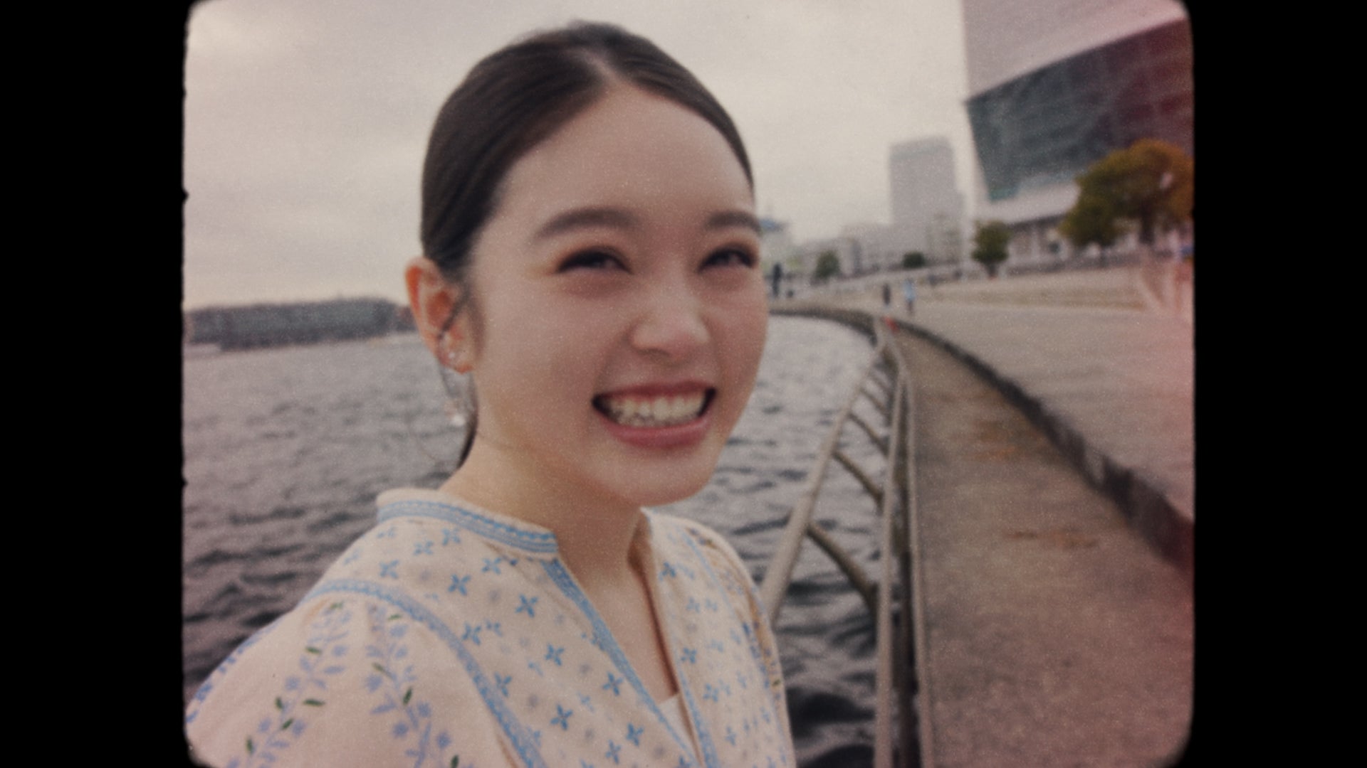 高石あかり／新CM「白昼の誘惑 Lが無料」篇より（提供写真）