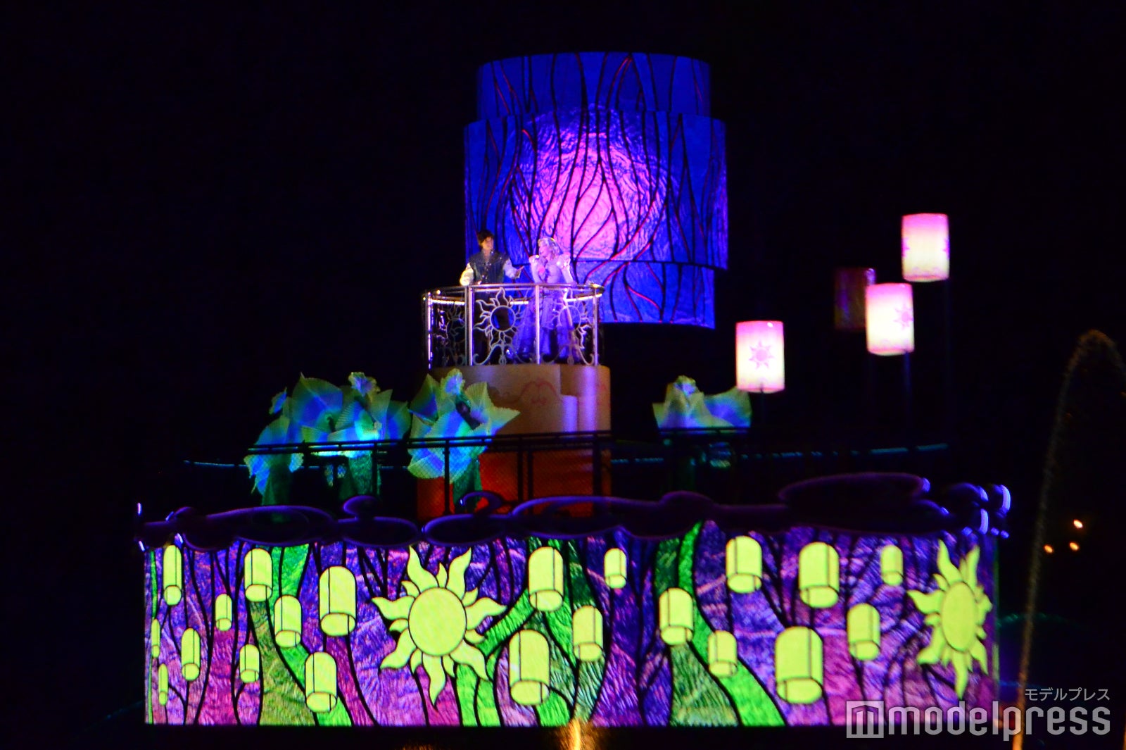 (画像42/101) 東京ディズニーシー “95億円” 新ナイトショー「ビリーヴ」初披露 圧巻の迫力に大歓声 感動と興奮に包まれる モデルプレス