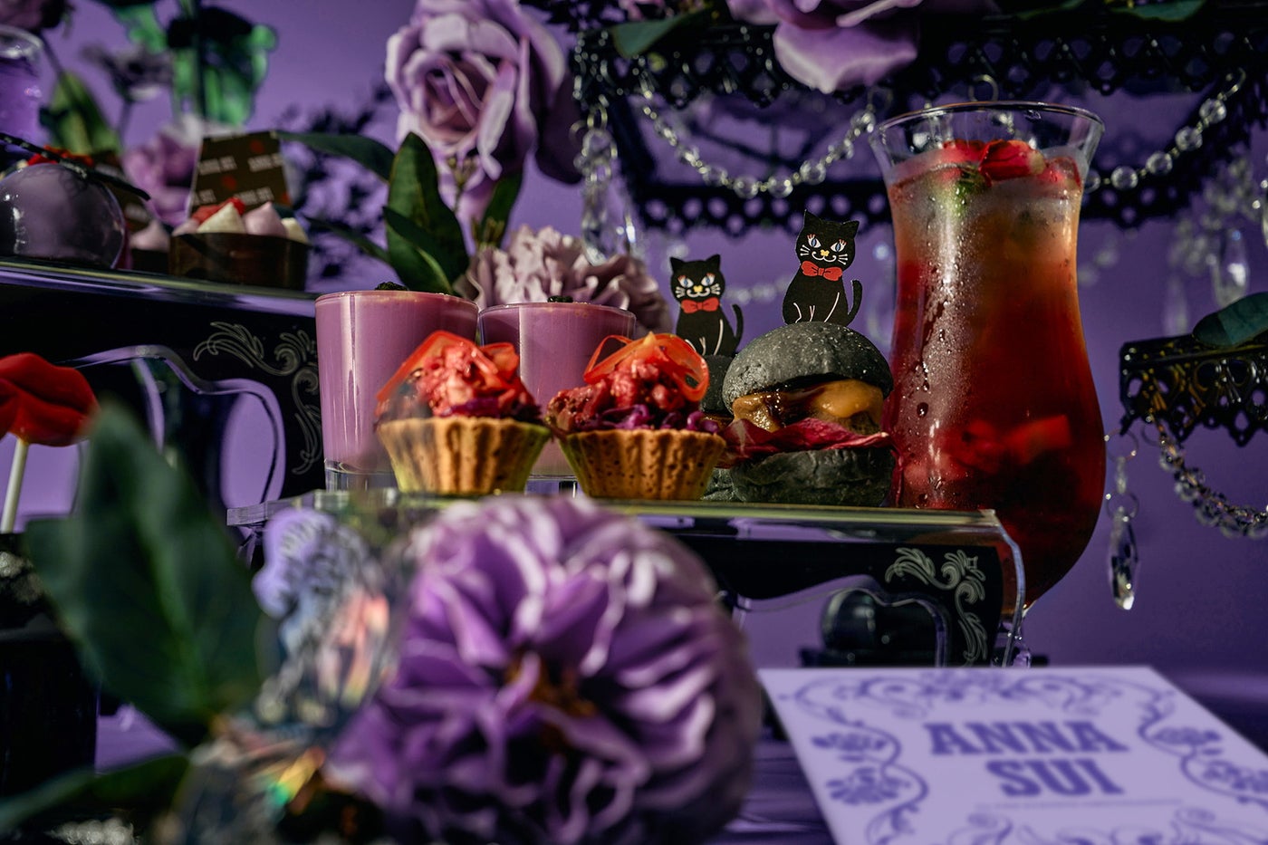 ファンタジー＆ローズ アフタヌーンティー with ANNA SUI／提供画像