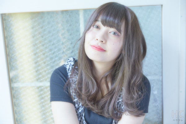 笑顔の女性