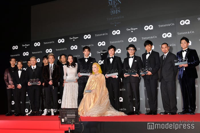 (左から)DA PUMP、浅田真央、竹内涼真、美輪明宏、田中圭、リリー・フランキー、辻一弘、千鳥(C)モデルプレス