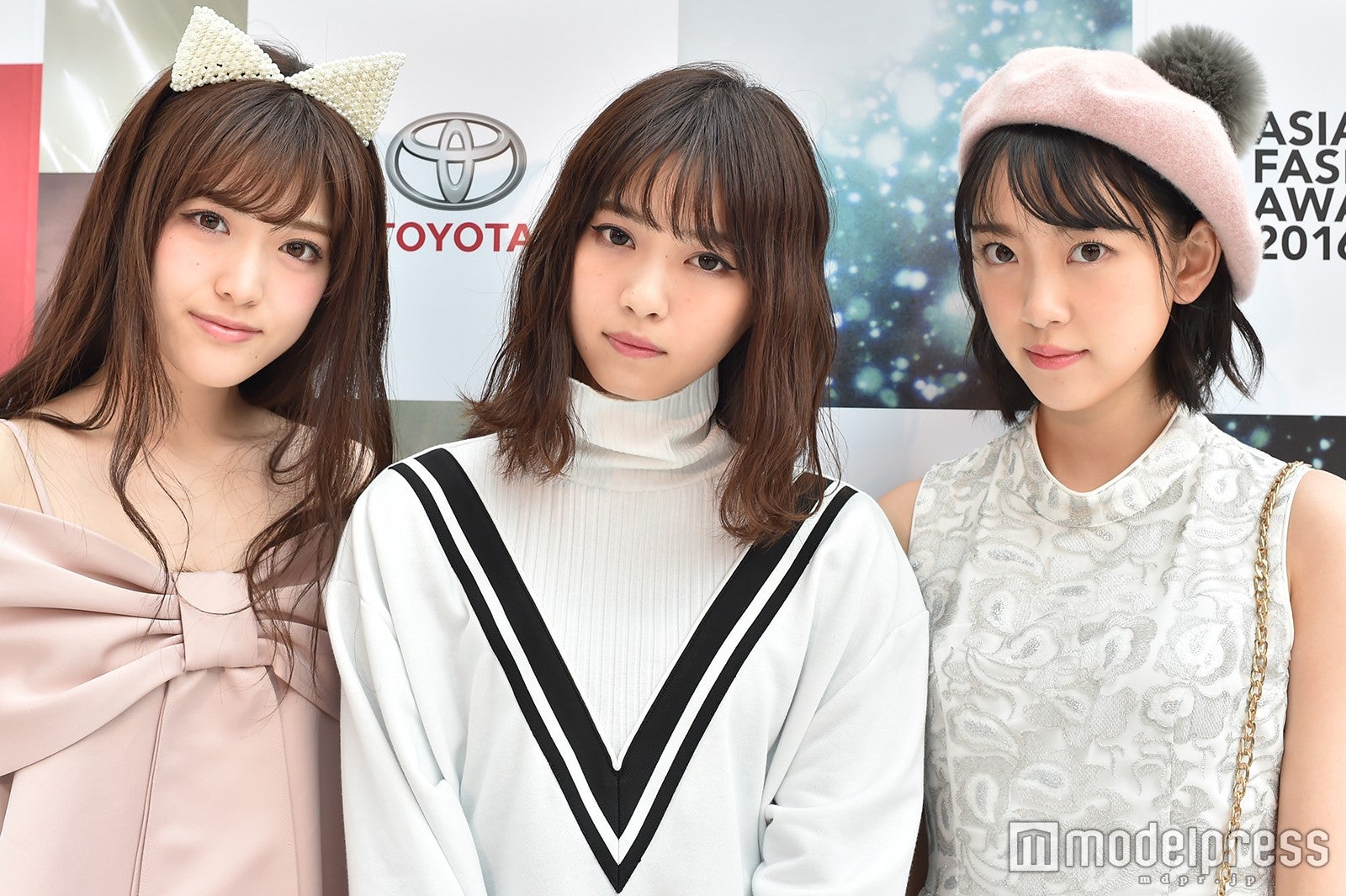 左から；松村沙友理、西野七瀬、堀未央奈 （C）モデルプレス