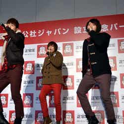 パフォーマンスを披露する大国男児