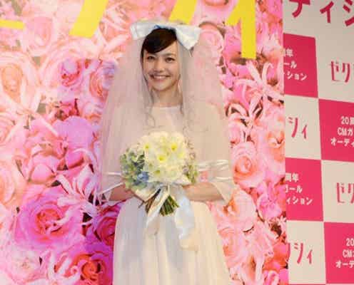 今田耕司“注目の最新美女”、驚異のスタイルで話題沸騰