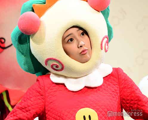 乃木坂46向井葉月、“コジコジ”姿で登場 緊張の初座長