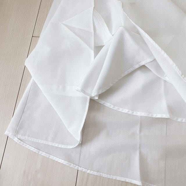 GU　ボリュームフレアロングスカート　生地