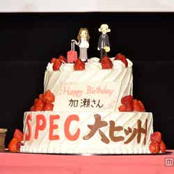 「SPEC」をモチーフにした特製バースデーケーキ