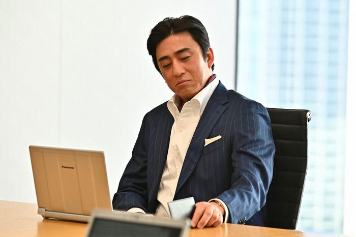 松本幸四郎/「マイファミリー」第1話より(C)TBS