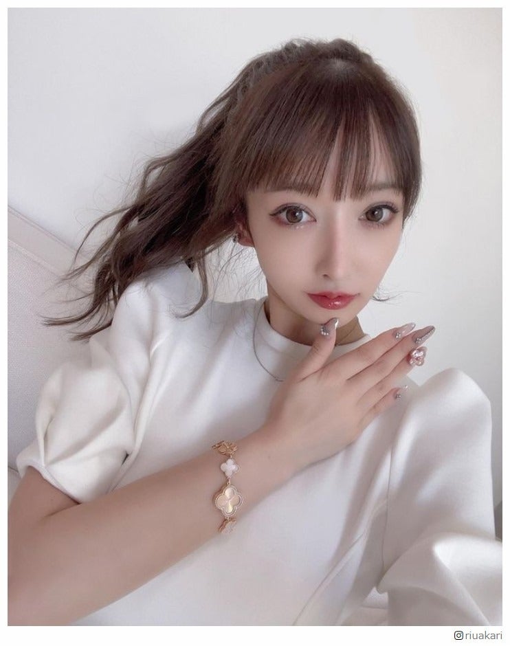 美人YouTuber・Rちゃん、整形密着動画公開　ダウンタイム中の様子も明かす