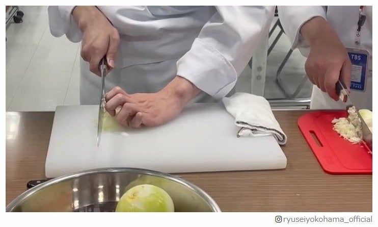 横浜流星「着飾る恋」料理練習動画に「努力家」「上達してる」の声