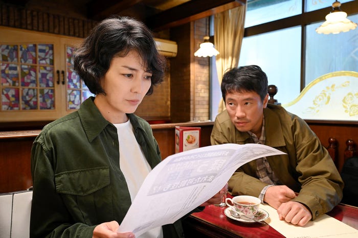 板谷由夏、少路勇介(C)読売テレビ