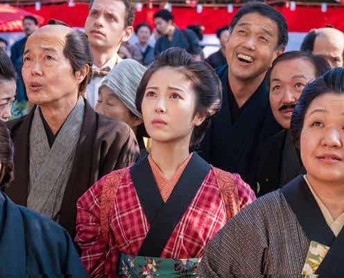 浜辺美波「らんまん」初登場 一目惚れした万太郎(神木隆之介)の“台詞”話題「激しく同感」