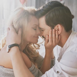 大目に見てやるか。男性が優しくしたくなる彼女の特徴