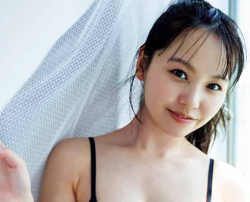 本郷柚巴、美バスト弾ける黒ビキニ姿 大人な雰囲気で撮影