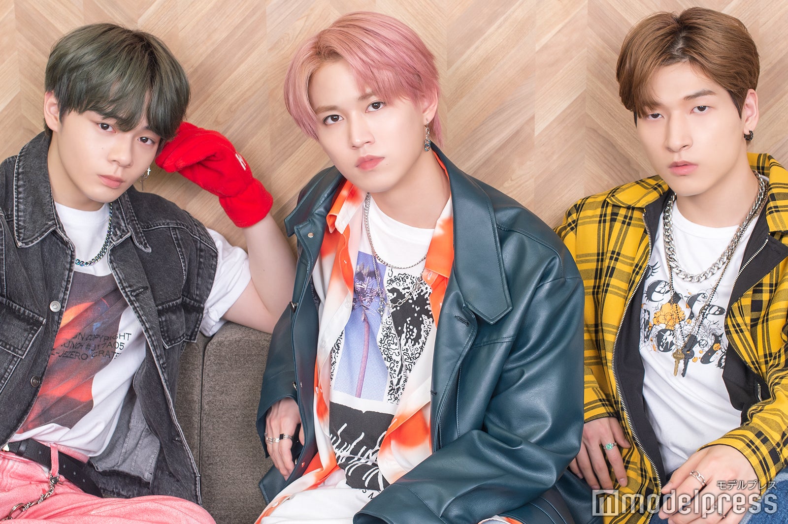 鶴房汐恩、白岩瑠姫、金城碧海（C）モデルプレス