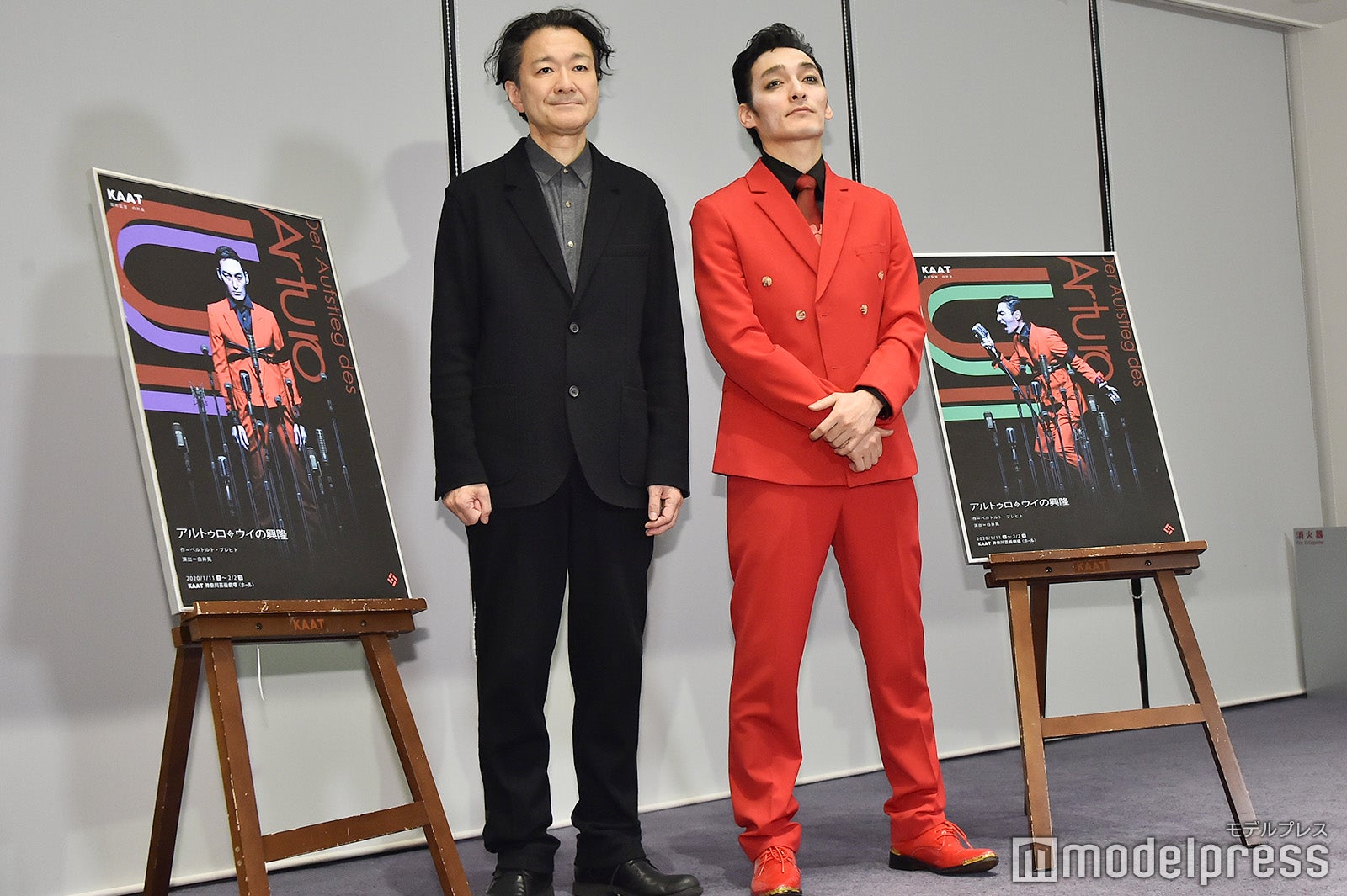 白井晃、草なぎ剛（C）モデルプレス