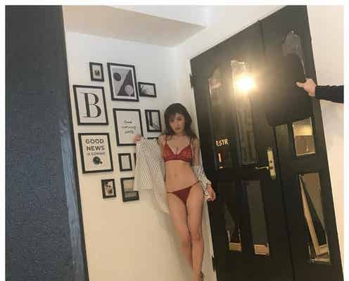熊田曜子、ビキニ姿で圧巻美ボディあらわ「色気たっぷり」「スタイル抜群」と絶賛の声