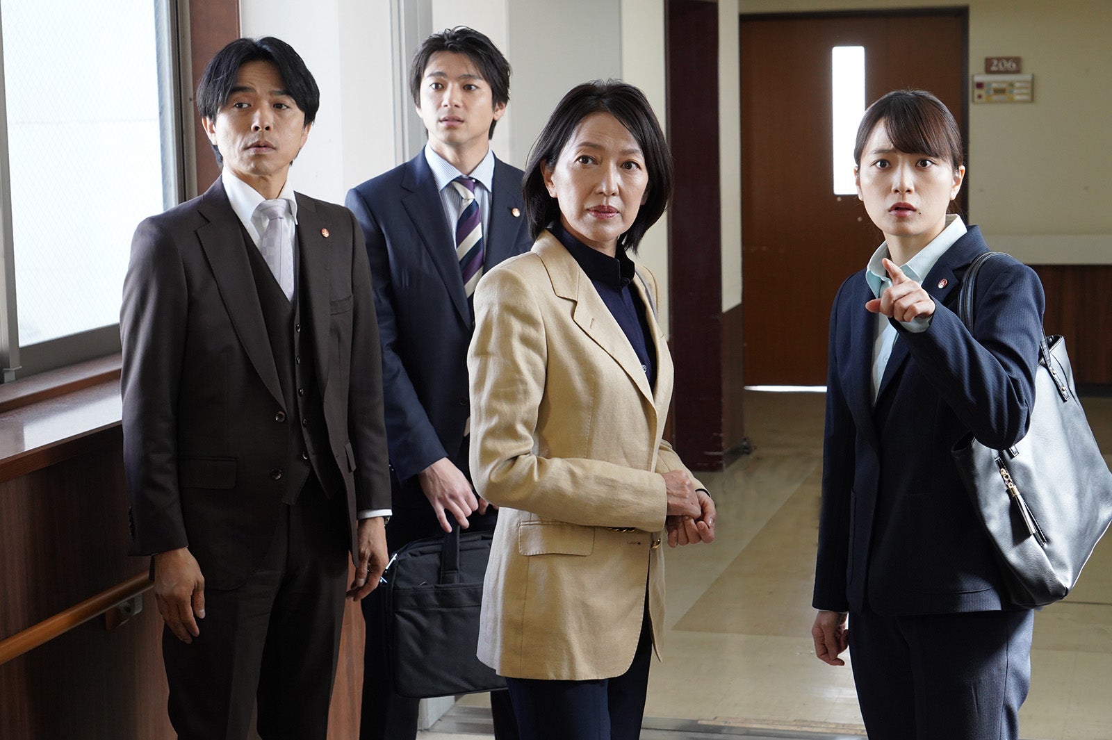 井ノ原快彦、山田裕貴、羽田美智子、深川麻衣（C）テレビ朝日