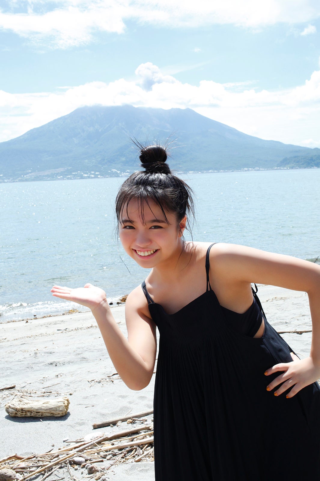 大原優乃2nd写真集「吐息」（集英社）より／撮影：桑島智輝