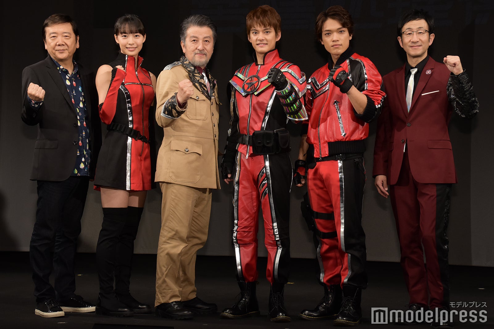 （左から）鴻上尚史氏、駒井蓮、大高洋夫、中山優馬、原嘉孝、矢柴俊博 （C）モデルプレス