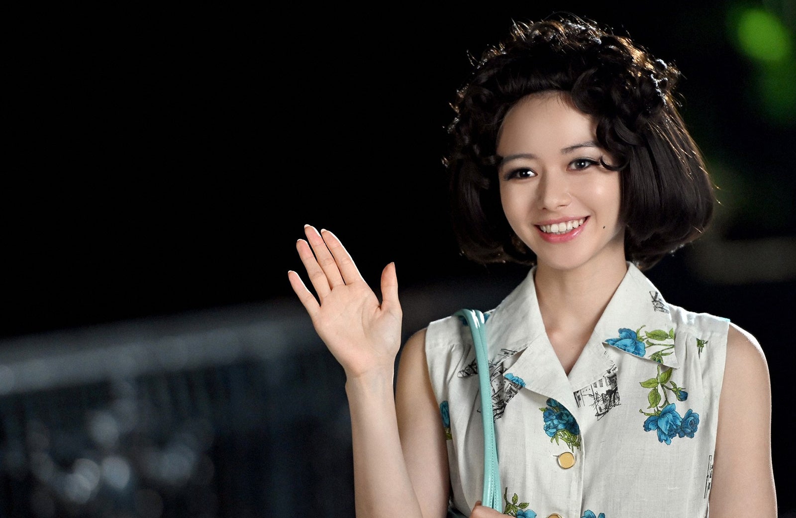 山本舞香、昭和の雰囲気漂う姿で「Heaven？」ゲスト出演