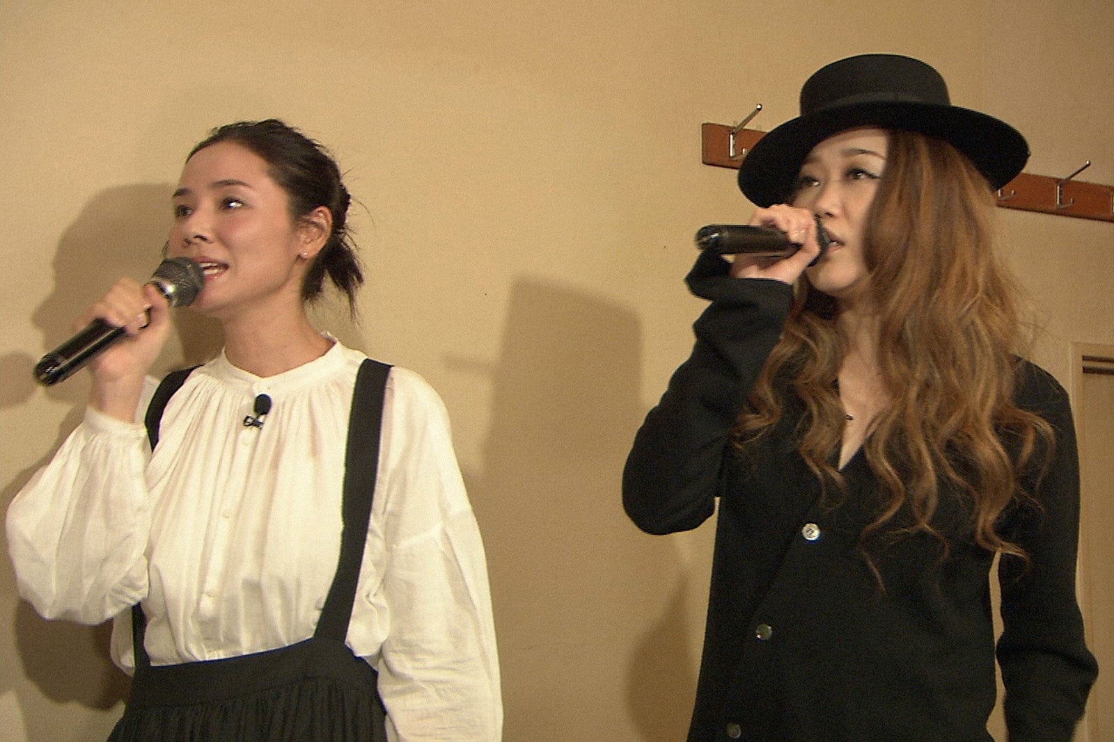 吉田羊、JUJU（TBS）