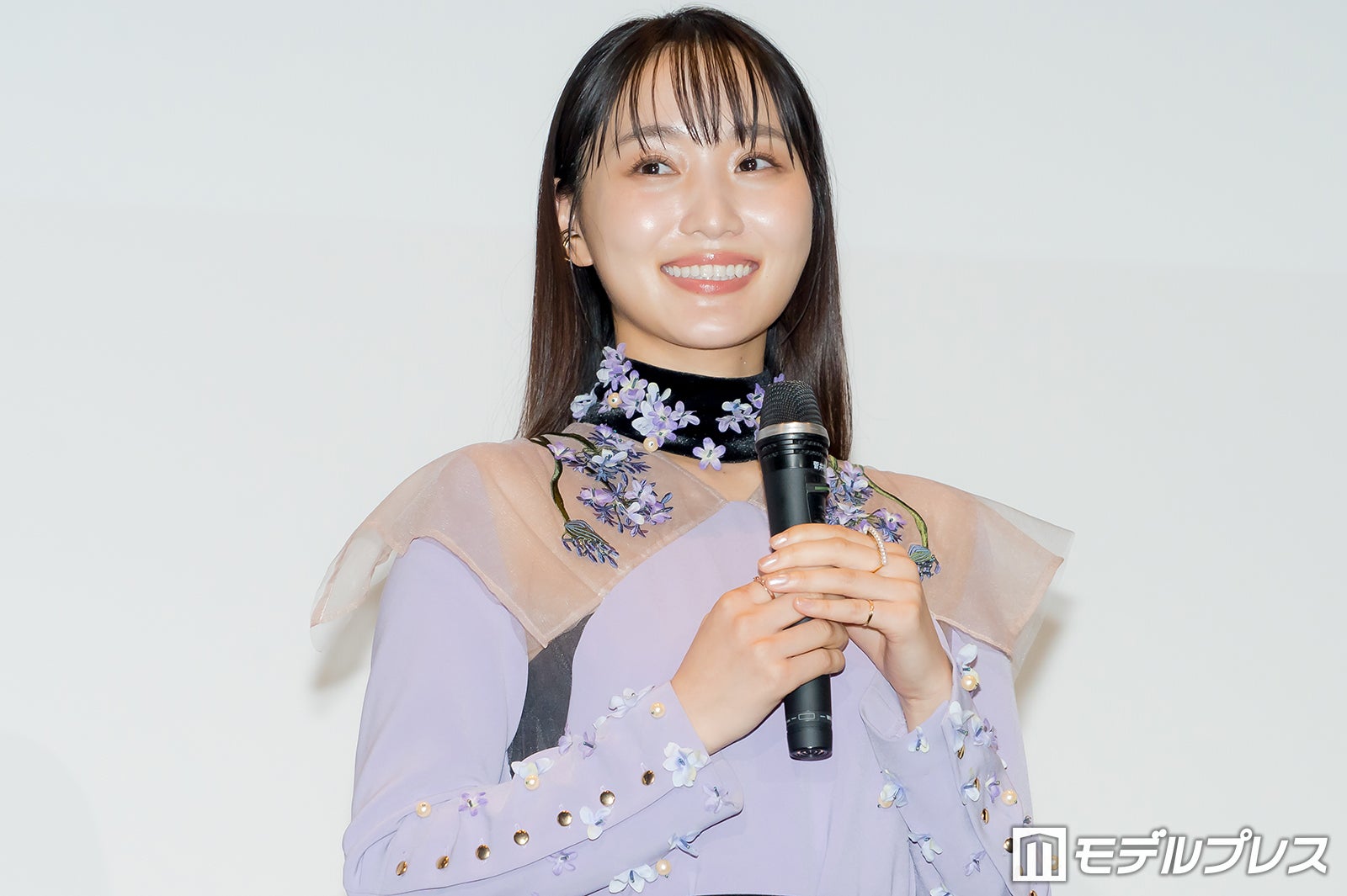 菅井友香（C）モデルプレス