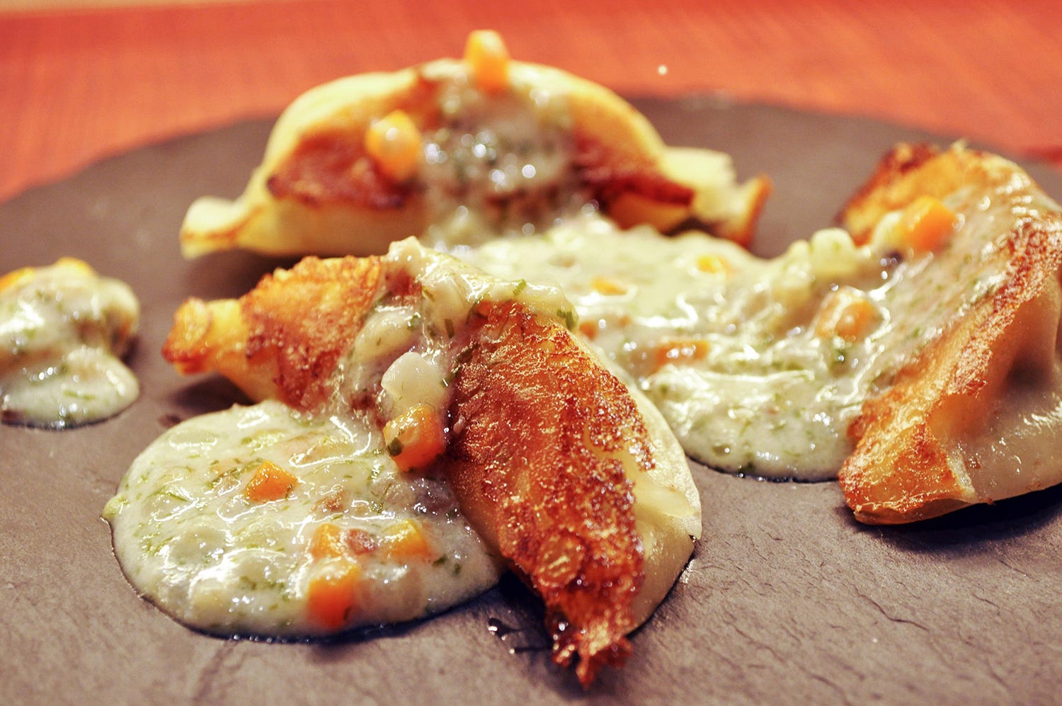 話題の「餃子フェス」立川で開催、餃子好きの心を鷲掴む絶品餃子が集結 初の試みも