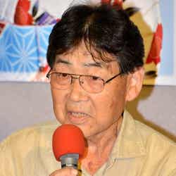 演出の岡田栄氏