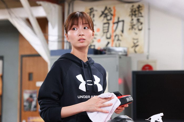 岡崎紗絵「あのクズを殴ってやりたいんだ」第6話(C)TBS