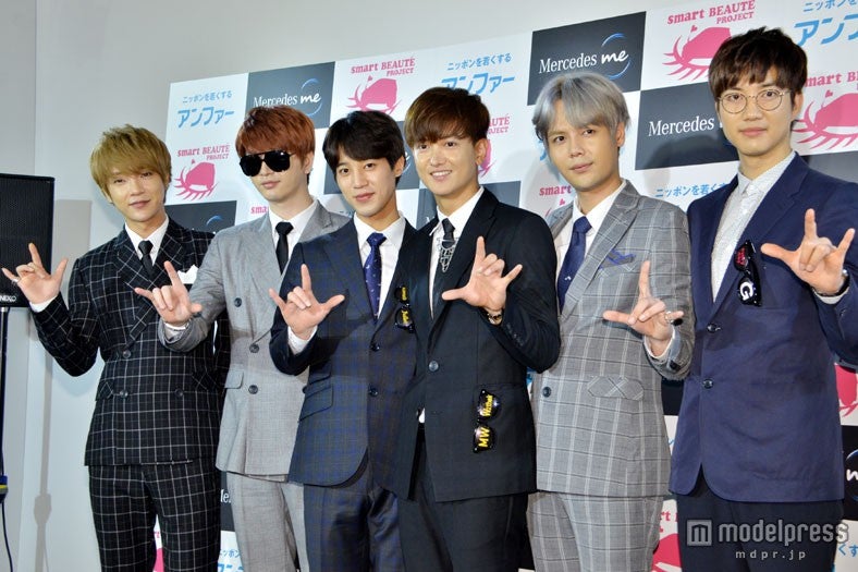 超新星（左から）ユナク、ソンジェ、ソンモ、グァンス、ジヒョク、ゴニル