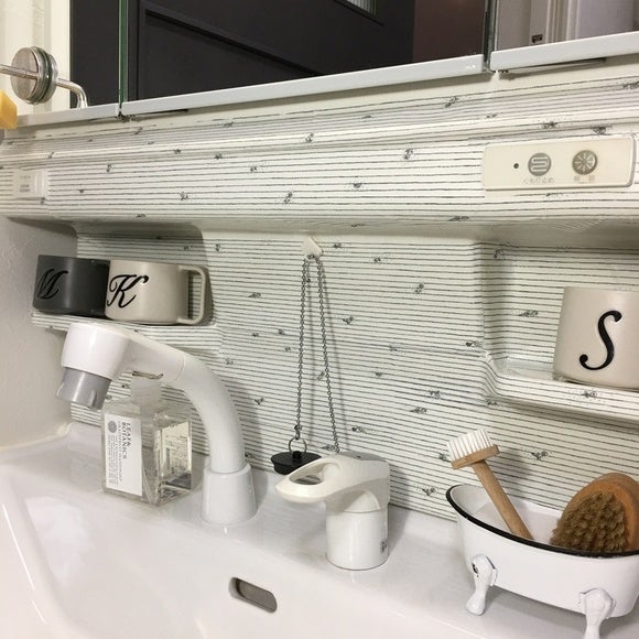 賃貸でも出来る洗面台diy 簡単 安く水回りをおしゃれにリメイクしよう モデルプレス 賃貸でも出来る洗面台diy 簡単 安く水回りをおしゃれにリメイクしよう モデルプレス