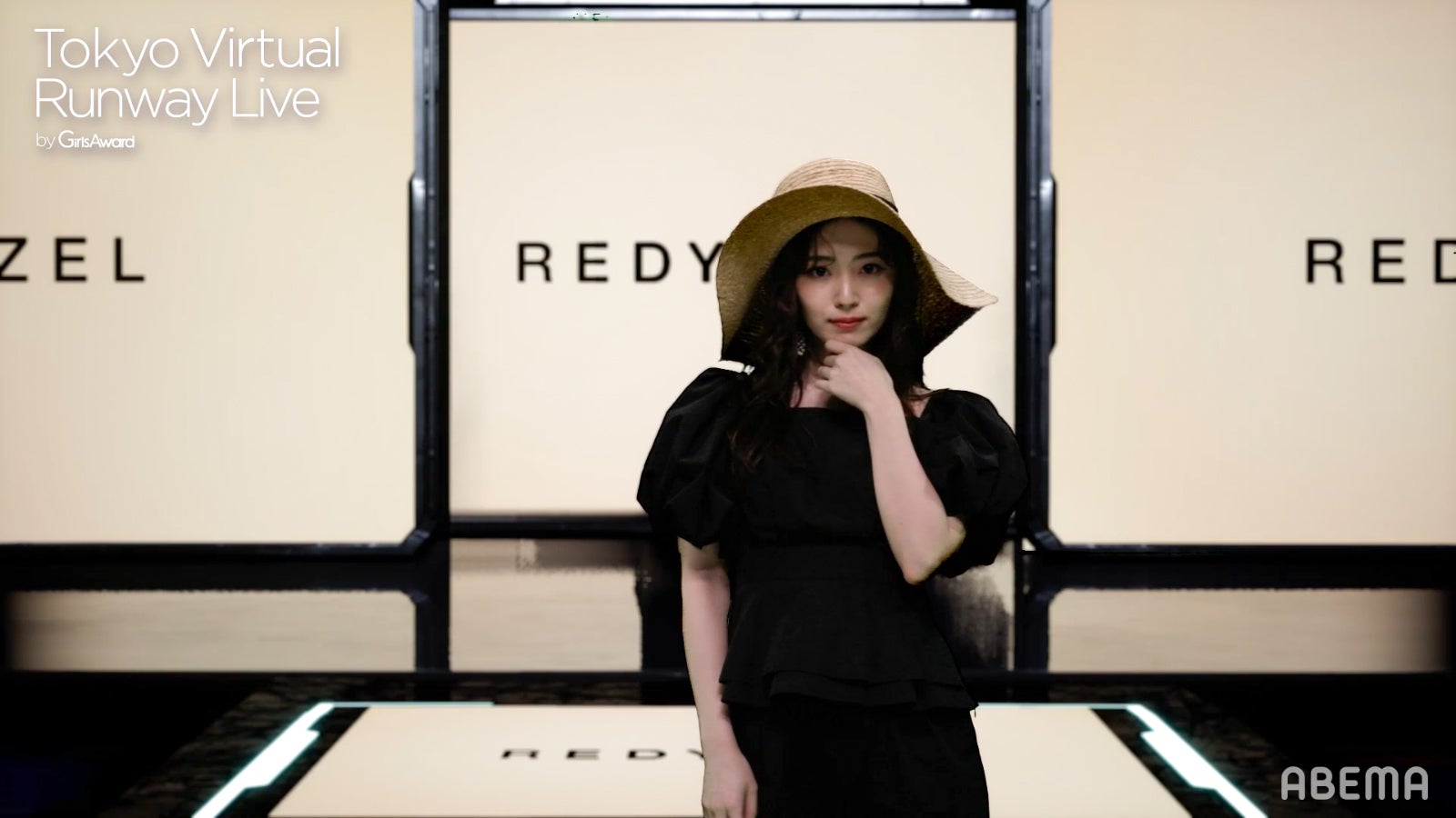 鈴木愛理（C）Tokyo Virtual Runway Live by GirlsAward （C）AbemaTV, Inc.