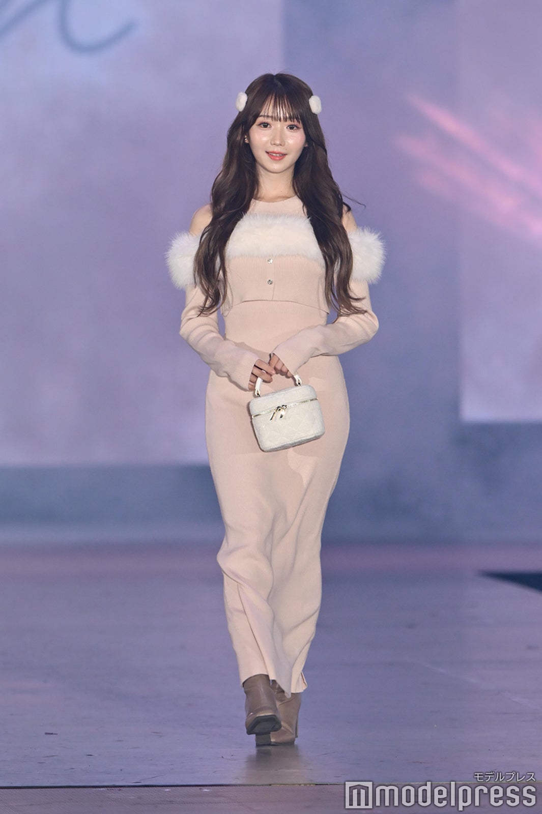 （C）モデルプレス