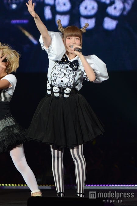 きゃりー、パンダ衣装で「TGC」登場　3万人に振り付けレクチャー