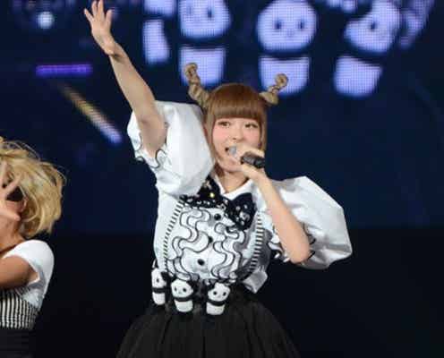 きゃりー、パンダ衣装で「TGC」登場 3万人に振り付けレクチャー