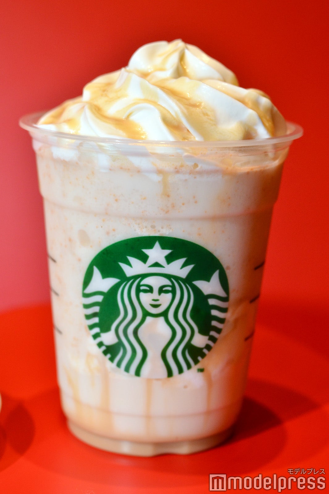 ベイクド＆クリーミー 生ホワイトチョコレート フラぺチーノ（C）モデルプレス