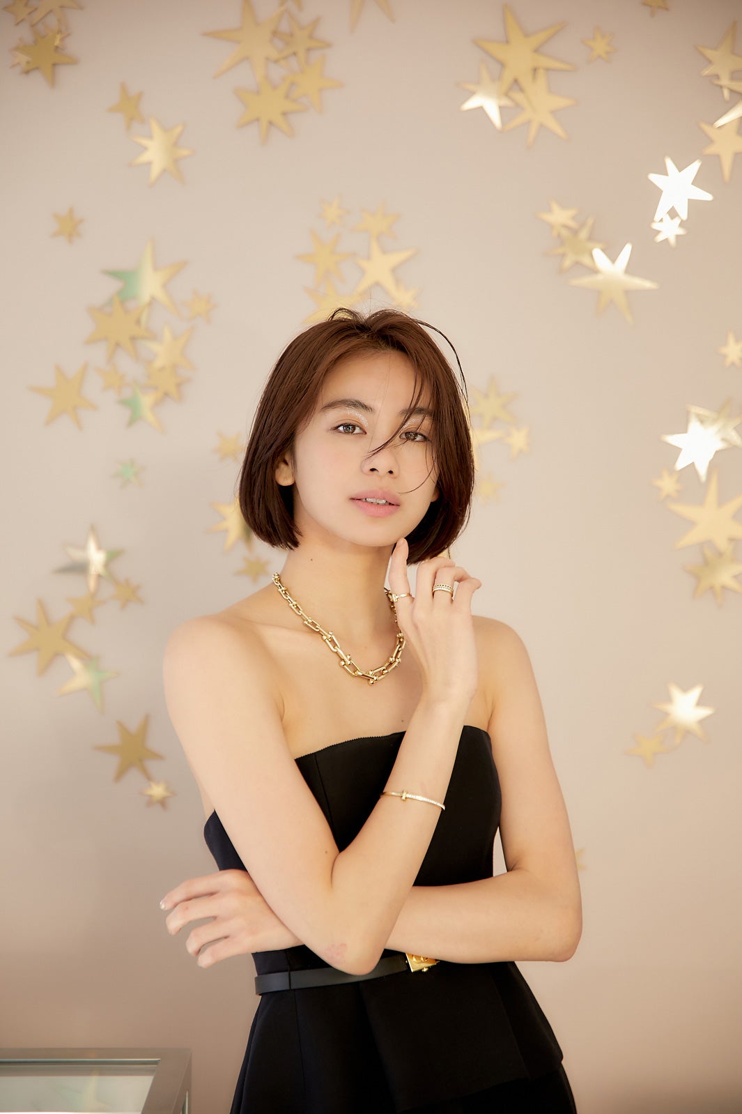 佐藤晴美（C）2021 Tiffany and Company.