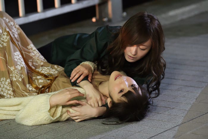 松本まりか、山口紗弥加(C)読売テレビ