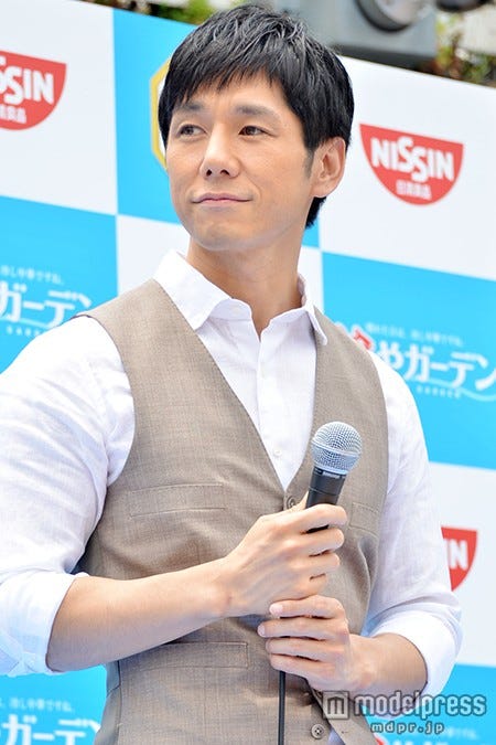 16歳年下の元会社員と結婚した西島秀俊